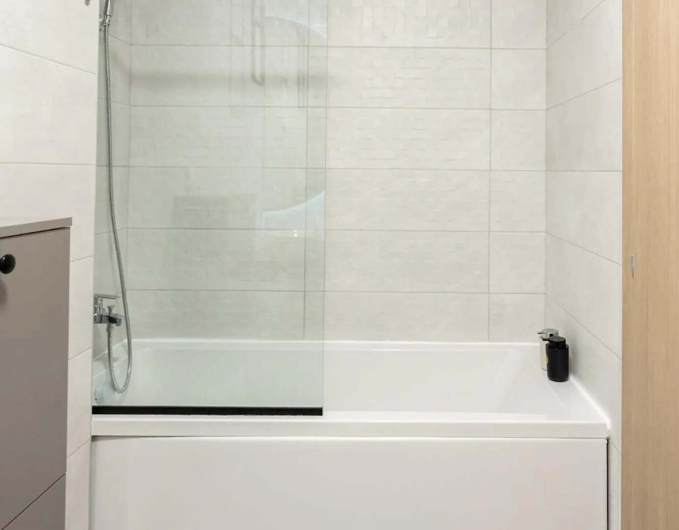 Classy Sassy - Elegant Escape In Timpuri Noi Bucarest 0*,